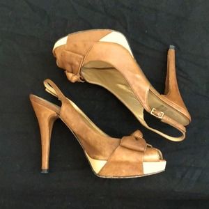 STUART WEITZMAN Walnut Leather Friller Peep Toe Slingback Heels with Bows size 8